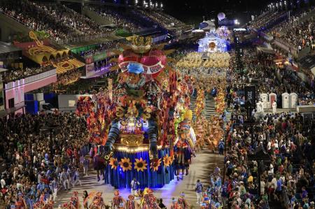 Desfile da Portela em 2026 homenageou Milton Nascimento