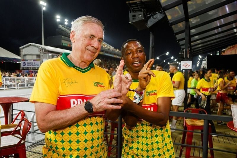 Técnico da Seleção, Carlo Ancelotti curte Carnaval do Rio de Janeiro; assista