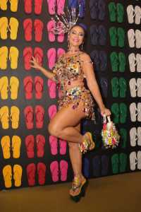 Paolla Oliveira durante Carnaval no Rio de Janeiro