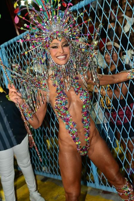 Sabrina Sato, rainha da Vila Isabel