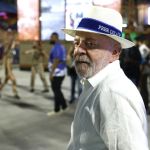 Direita usa rebaixamento de escola de samba para provocar Lula: 'Primeira derrota do ano'