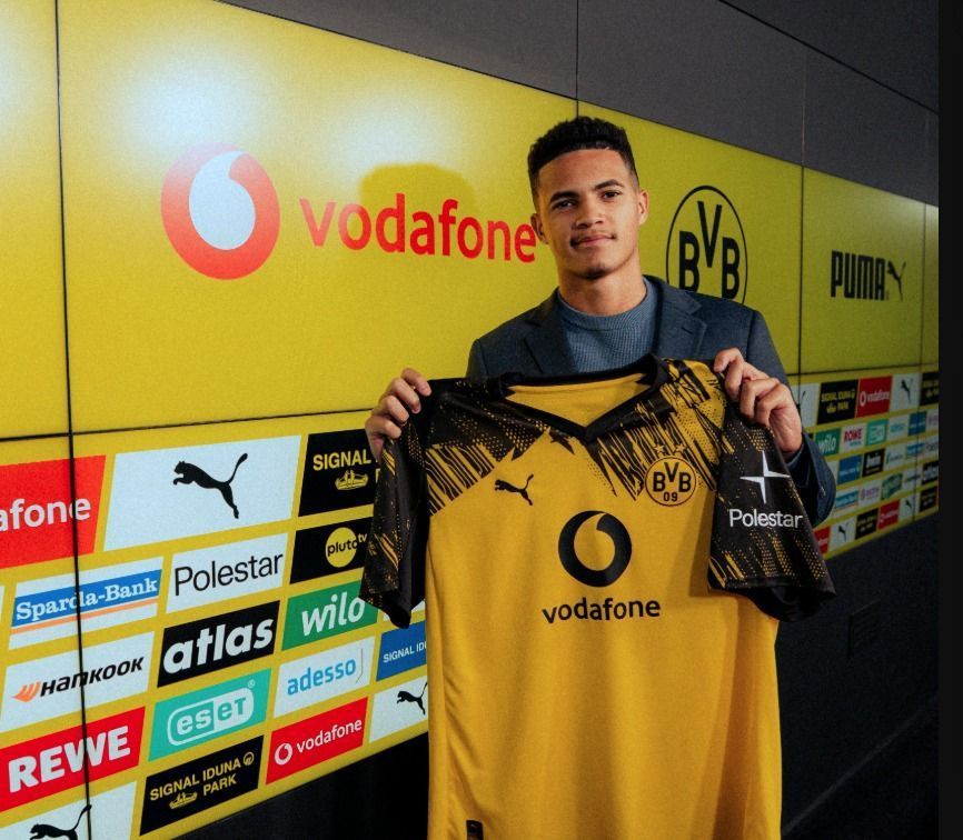 'Cria' do Cruzeiro, lateral é oficializado como reforço do Borussia Dortmund
