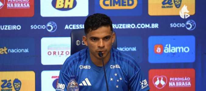 Bruno Rodrigues em coletiva de apresentação ao Cruzeiro