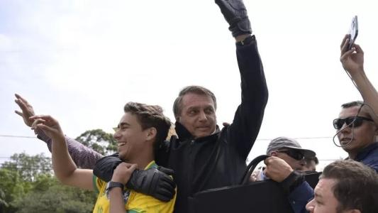 Nikolas Ferreira visita Bolsonaro neste sábado (21), no Complexo da Papuda