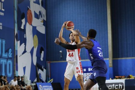 Kalleb Hunter, do Paulistano, durante partida com o KTO Minas, pelo NBB