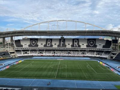 Estádio Nilton Santos recebe o clássico entre Vasco e Fluminense