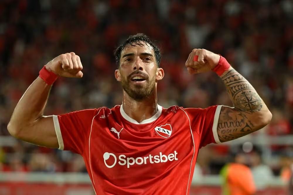 Fluminense abre negociação com veterano atacante do Independiente-ARG