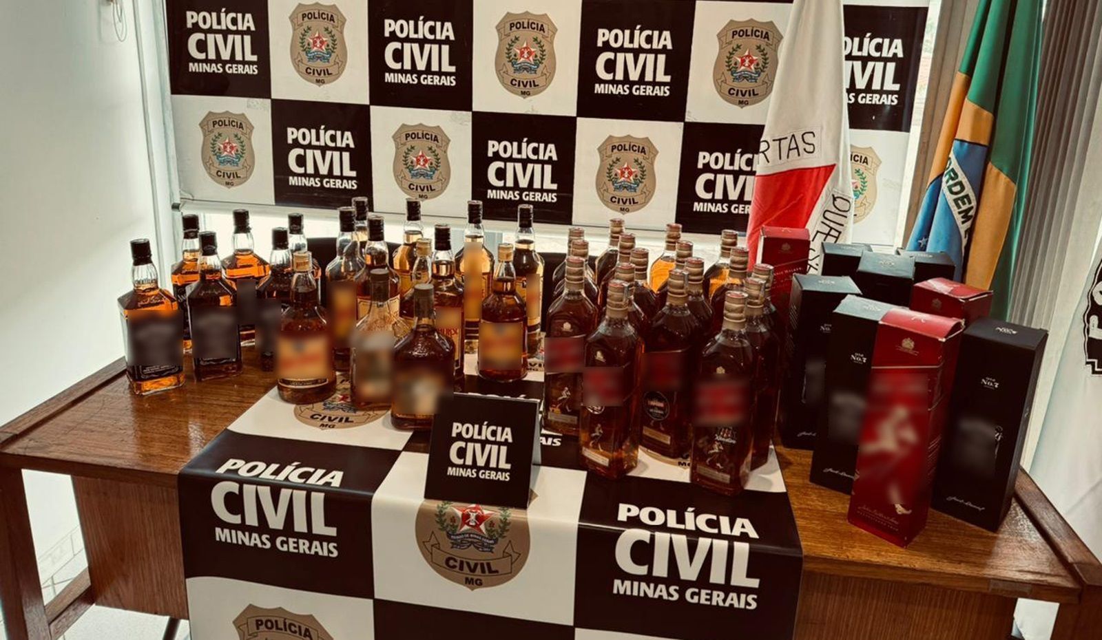 Justiça solta suspeito de vender whisky falsificado em Betim; duas pessoas morreram