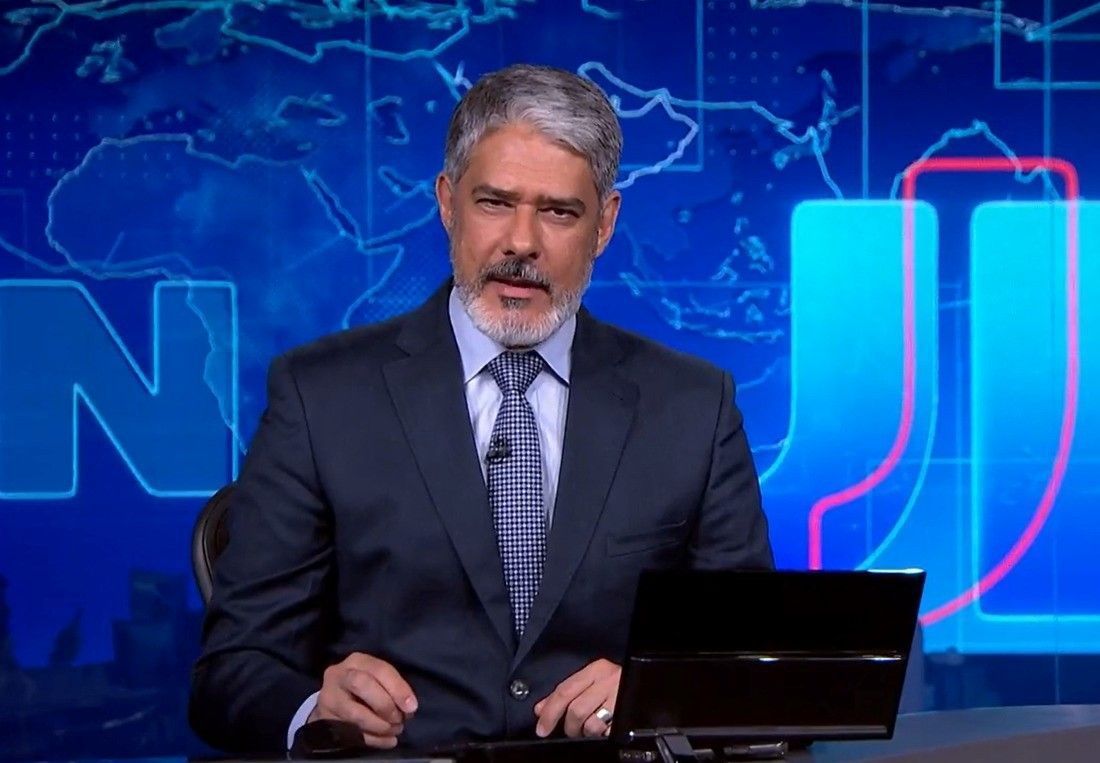 William Bonner esclarece 'sumiço' do Jornal Nacional e anuncia substituto