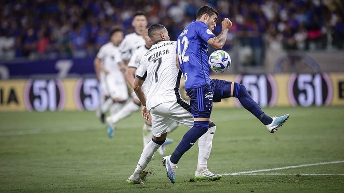 William valoriza desempenho do Cruzeiro contra o Botafogo: 'Teve evolução'