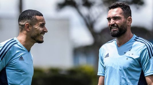 William e Gilberto ainda não estrearam pelo Cruzeiro