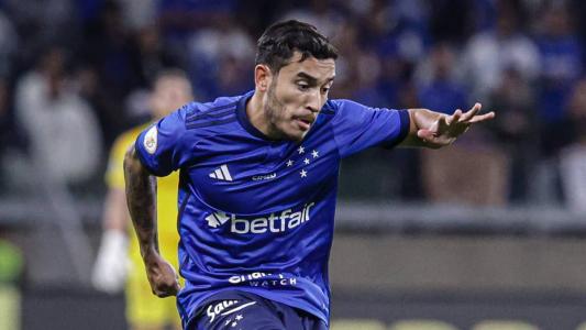William Furtado, lateral-direito do Cruzeiro