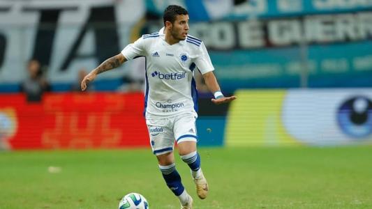 William voltou a Porto Alegre, sua cidade natal, no jogo do Cruzeiro contra o Grêmio