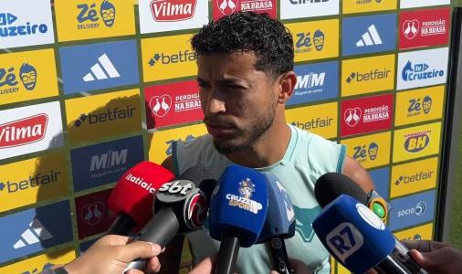 William, lateral-direito do Cruzeiro, em entrevista antes de treino em 11 de julho de 2025