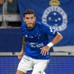 Cruzeiro regulariza renovação de contrato do lateral William