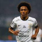 Renan Lodi revela conversa com Willian e motivos de saída do meia do Corinthians