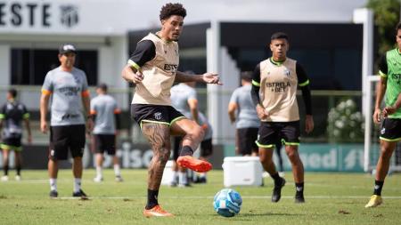 Willian Formiga, do Ceará, em treinamento antes de partida contra o Mirassol, pela Série B
