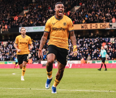 Wolverhampton derrota Chelsea e 'pega elevador' na Premier League