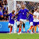 Paris 2024: Lacazette brilha, e França goleia EUA em estreia no futebol olímpico