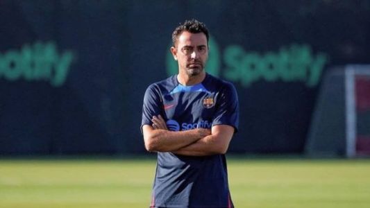 Xavi pede respeito a Messi