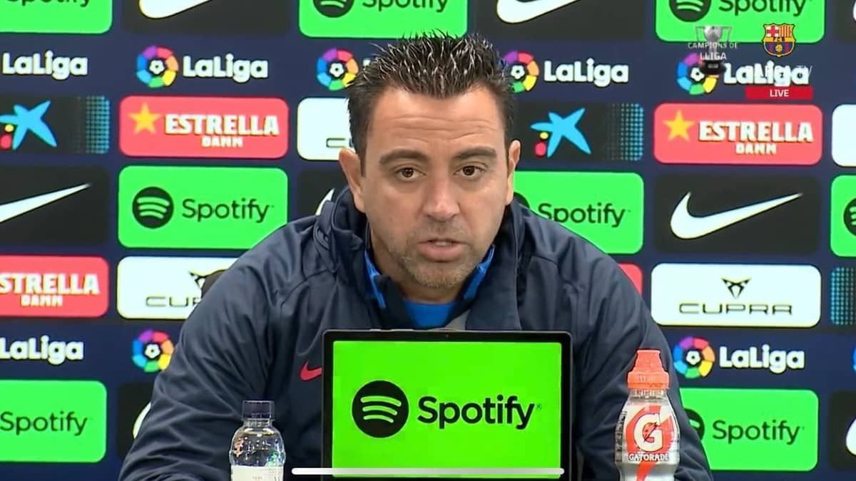 Xavi sobre racismo: “É preciso parar a partida e abandonar o gramado”