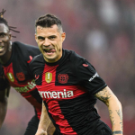 Leverkusen vence Kaiserslautern e conquista Copa da Alemanha invicto