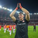Inter: Rochet é o goleiro com mais defesas na fase eliminatória da Libertadores