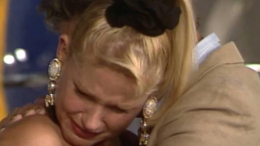 Xuxa relatou que se sentiu 'violentada' após Marlene Mattos promover reencontro com o pai dela sem a comunicar