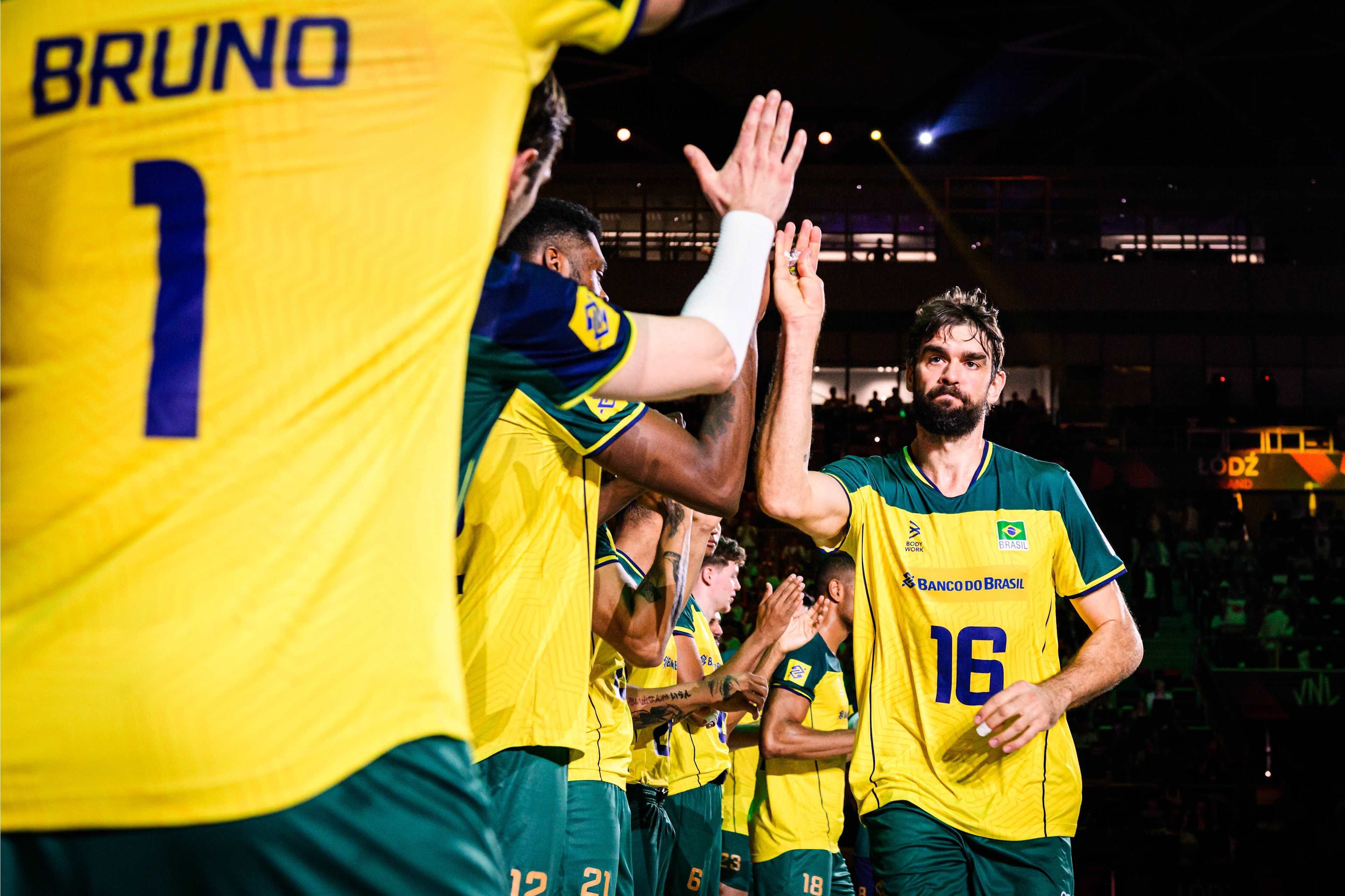 Vôlei: Lucão aponta 'principal erro' do Brasil em processo de renovação