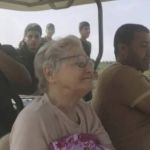 Veja como está a idosa israelense sequestrada pelo Hamas e exibida como 'troféu de guerra'