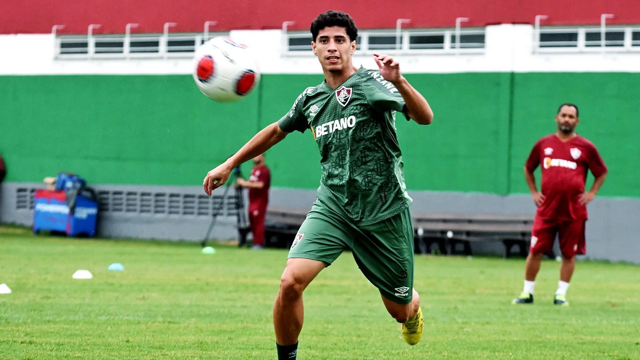 Revelação do Carioca, Yago retorna ao Fluminense e deve ser testado