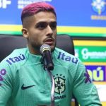 Lateral da Seleção, Yan Couto se desculpa após chamar Daniel Alves de ídolo