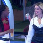Yasmin Brunet aparece em telão da Times Square após sair do BBB 24; veja