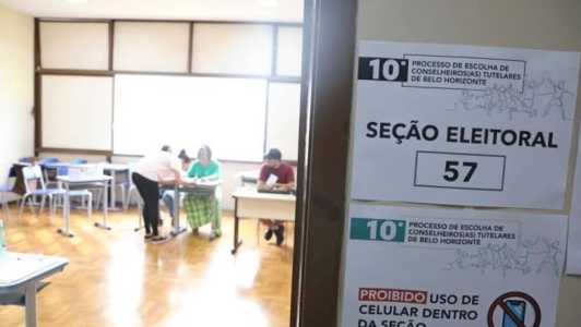A eleição deste domingo aconteceu após o primeiro pleito, ocorrido em 1° de novembro, ser anulado