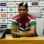 Yoni volta ao Fluminense e esperar reencontrar boa fase com Diniz