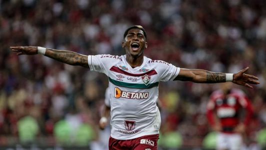 Yony González voltou a marcar com a camisa do Fluminense