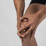 Dores no quadril e nos joelhos: especialista detalha possíveis causas e tratamentos para esses incômodos