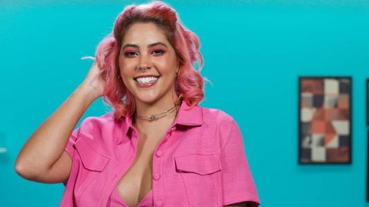 Youtuber Dora Figueiredo foi obrigada a mudar de apartamento que alugava após mandar reformá-lo
