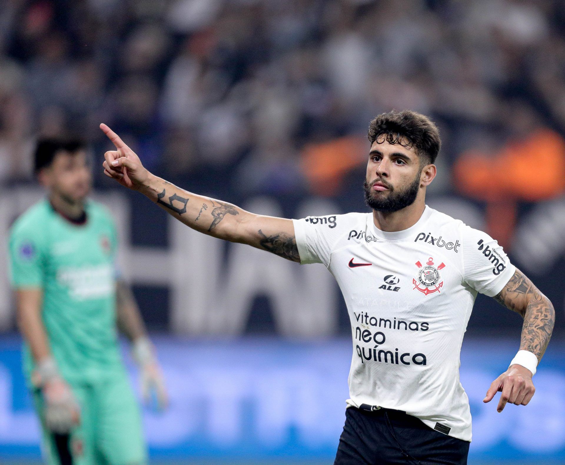 Ídolo do Corinthians, Jô crê em volta por cima de Yuri Alberto: 'Muita qualidade'