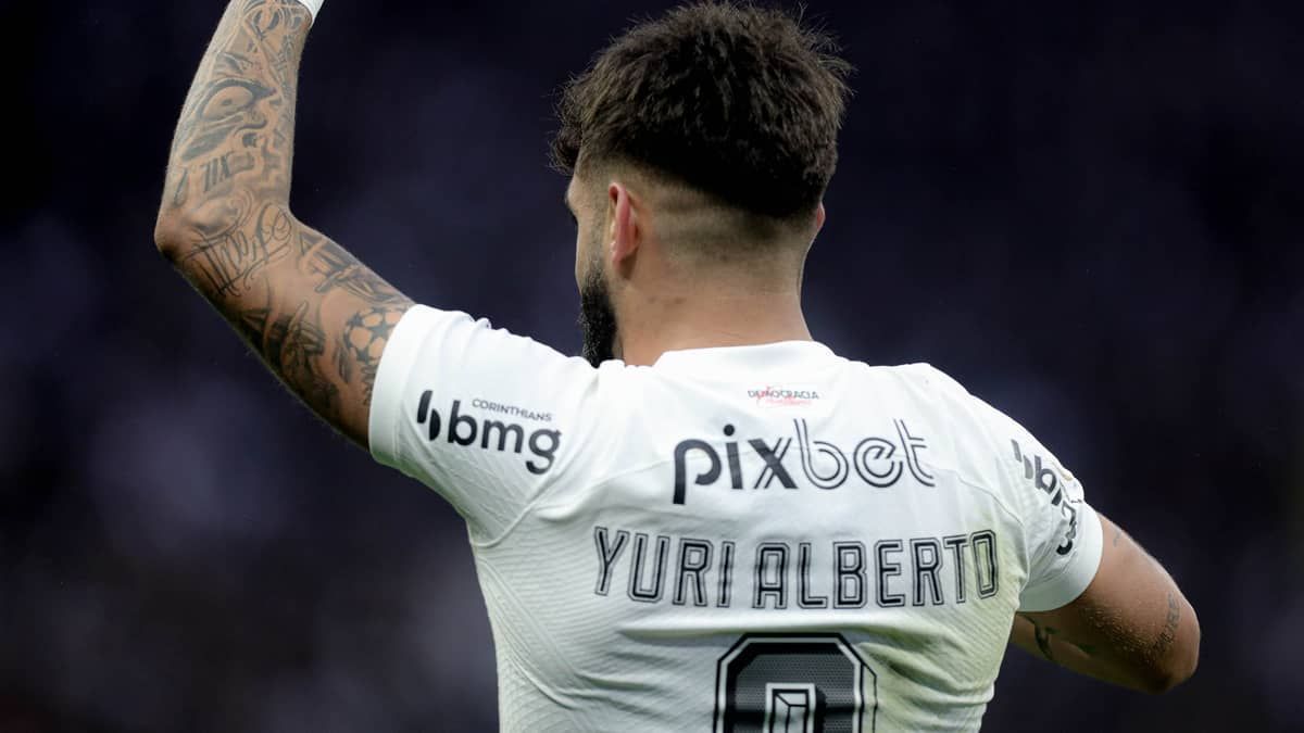 Yuri Alberto acumula bons números no empate do Corinthians contra o Fortaleza