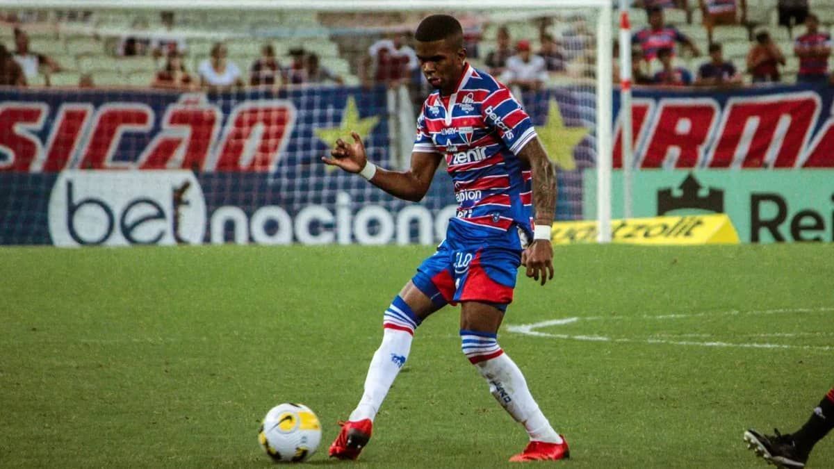 Fortaleza negocia venda de zagueiro a clube da Ucrânia
