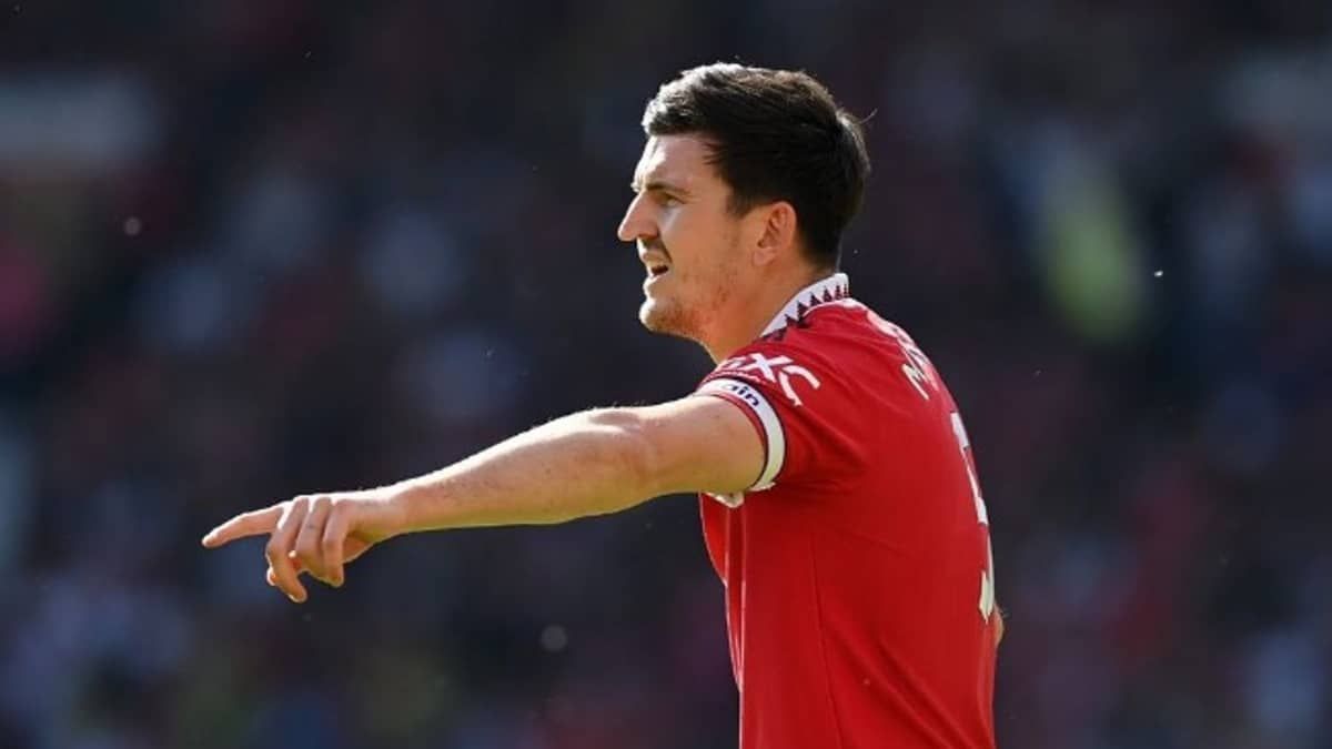 Harry Maguire perde a braçadeira de capitão do Manchester United