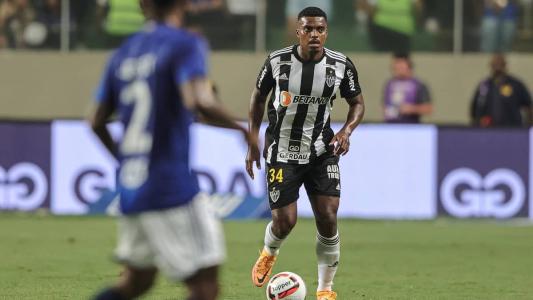 Zagueiro jogou o primeiro clássico desde que voltou ao Atlético