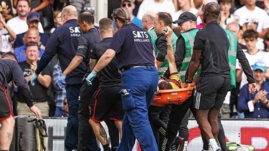 Zagueiro sofre fratura exposta na Premier League