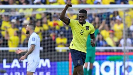 Zagueiro viveu dia de artilheiro em duelo pelas Eliminatórias