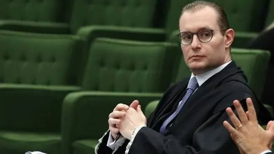 Zanin fez campanha para indicação ao STF e entrou em contato com 70 senadores