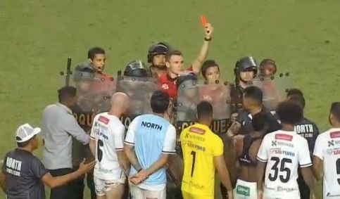 Paulo Cesar Zanovelli expulsa jogador após América 2 x 1 North, pelo Campeonato Mineiro 2026