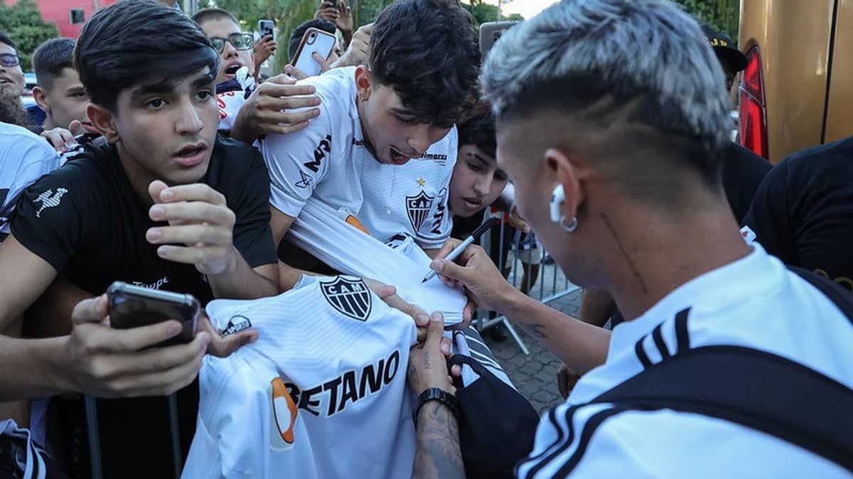 Atlético: Zaracho é liberado da concentração para ir a velório de cunhado, na Argentina
