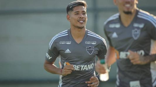 Zaracho diz que não recebeu oferta para deixar o Atlético