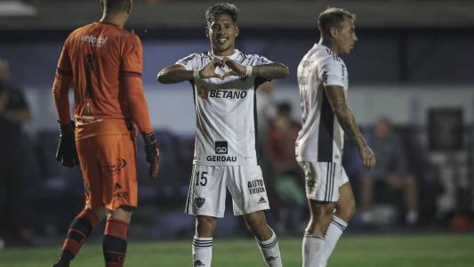 Zaracho marcou golaço da classificação do Atlético na Copa do Brasil